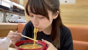 ネオ無職女子のラーメン備忘録 第19回 くら寿司の逸品「濃厚味噌らーめん」