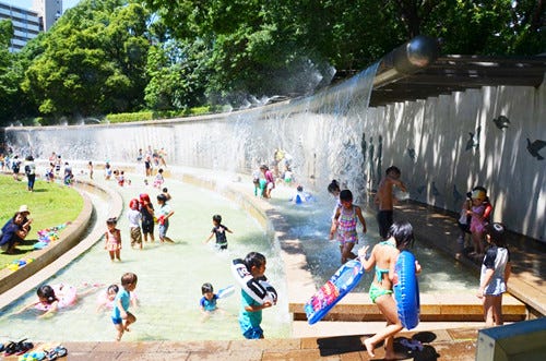 水遊びデビューに 子どもが育つじゃぶじゃぶ池のある公園 Navitime Travel