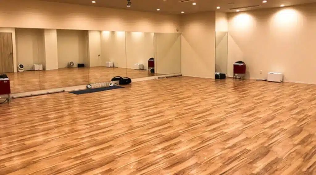 loIve-pilates-kobe-lesson-room