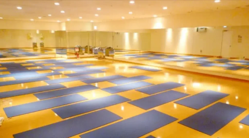 loive-hotyoga-sendai-lesson-room