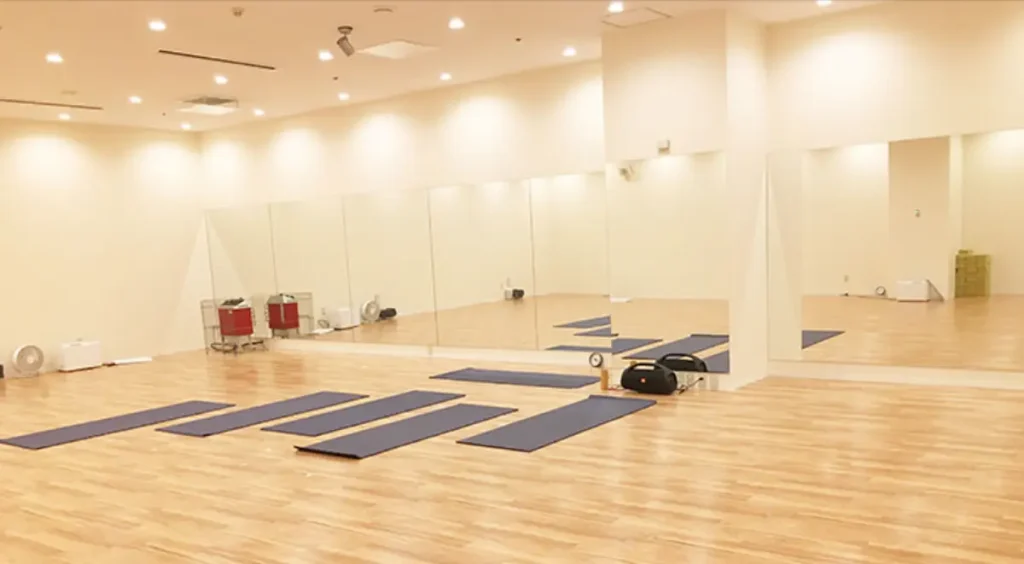 loive-yumetown-yatsushiro-hotyoga-studio