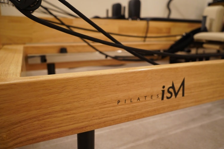 Pilates Studio isMのピラティスマシンのアップ