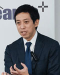 越川 慎司氏