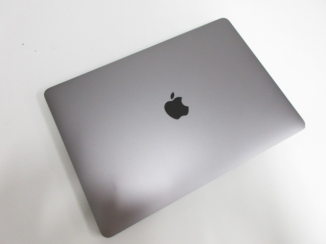 MacBook2020 表面