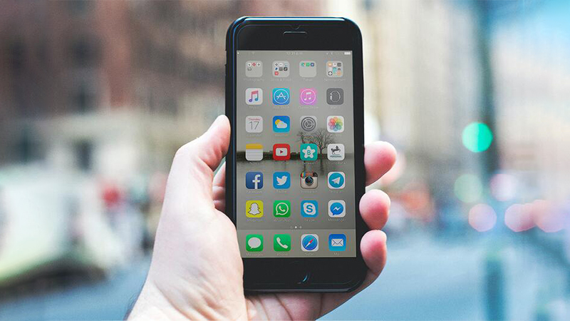 Se3 楽天 モバイル iphone iPhone SE3は3月8日に発表されるとの情報。5G対応やカメラ性能の改善など