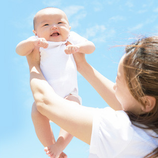 職場復帰後も母乳育児はできる!? - 復帰後に母乳育児を続けたママは約5割