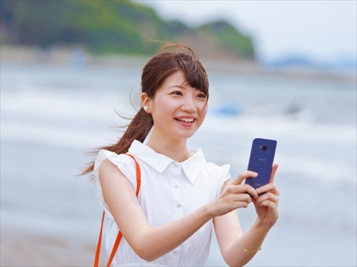 画面を直接握っているような感覚 夏の大本命スマホ Galaxy S8 S8 の持つ未来感が圧倒的にカッコイイ 3 マイナビニュース