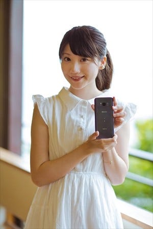 画面を直接握っているような感覚 夏の大本命スマホ Galaxy S8 S8 の持つ未来感が圧倒的にカッコイイ 1 マイナビニュース