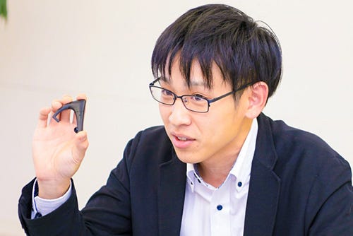 bitescanを持つ谷村基樹さん