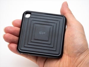 “SSD＝高価”はもう古い! 約5,000円で手に入る、シリコンパワーのポータブルSSD「PC60」