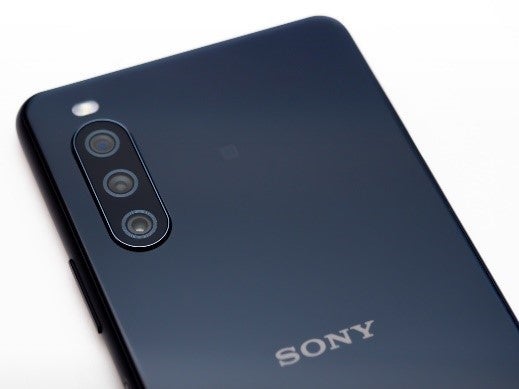 人気のXperia 10 III Liteが3万円以下で買えちゃう! IIJmioの秋の