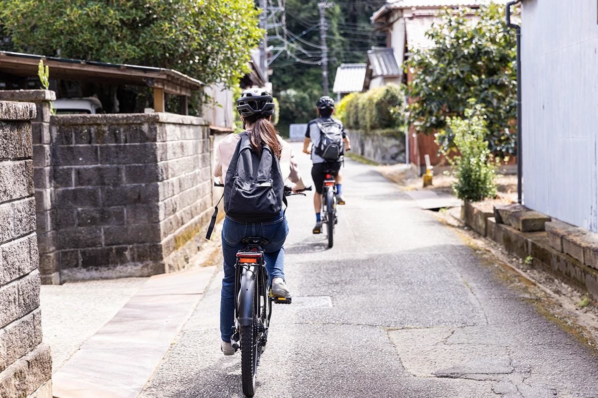 路地を進む様子