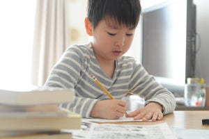 美術や英語の授業にも活用 - カシオのICT学習ツール「ClassPad.net」を子どもたちの多面的評価に活かす