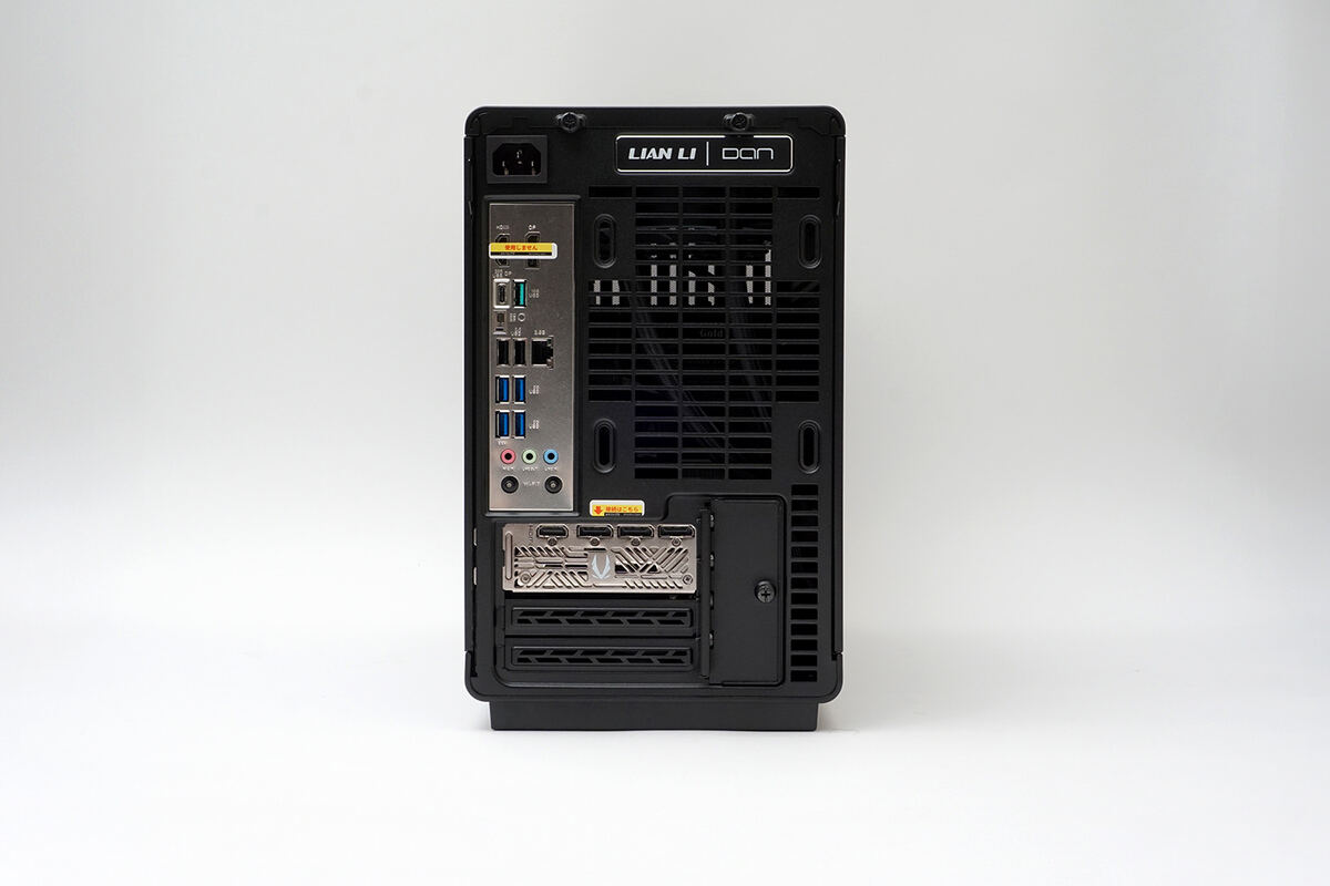 コンパクトで性能抜群! インテリアにも馴染むオシャレなケースを採用したアークのゲーミングPC「arkhive Gaming Custom GC-I7G57M AG-IA20Z89MGB7I-LA3」をレビュー 