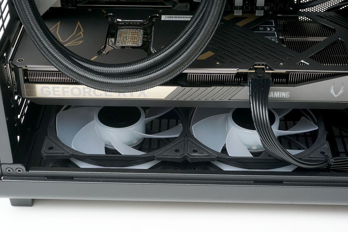 コンパクトで性能抜群! インテリアにも馴染むオシャレなケースを採用したアークのゲーミングPC「arkhive Gaming Custom GC-I7G57M AG-IA20Z89MGB7I-LA3」をレビュー 