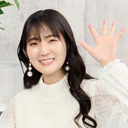 石川由依