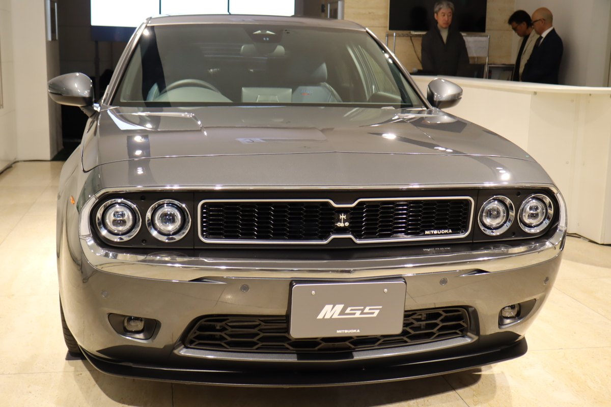 光岡自動車「M55」