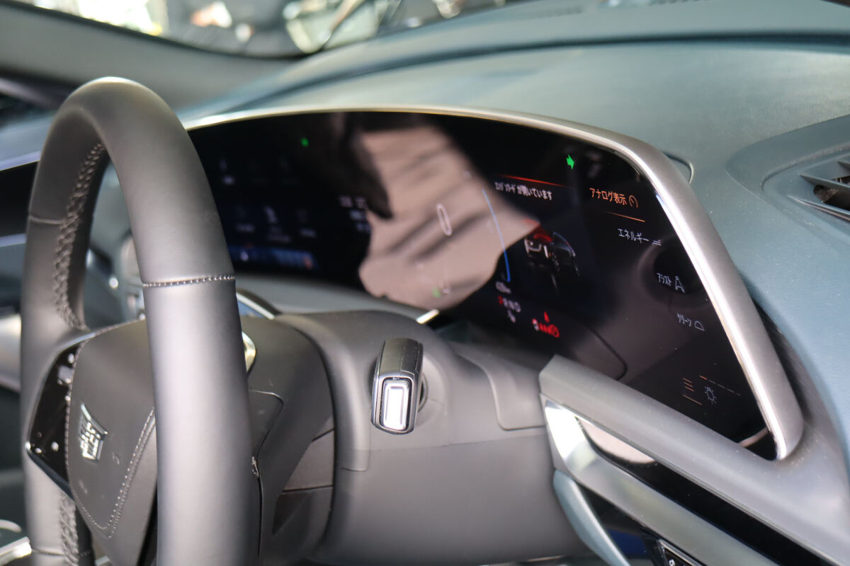 キャデラックの電気自動車「リリック」