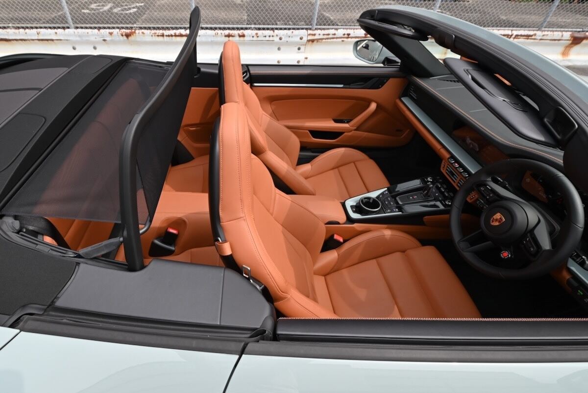 ポルシェ「911カレラ カブリオレ」