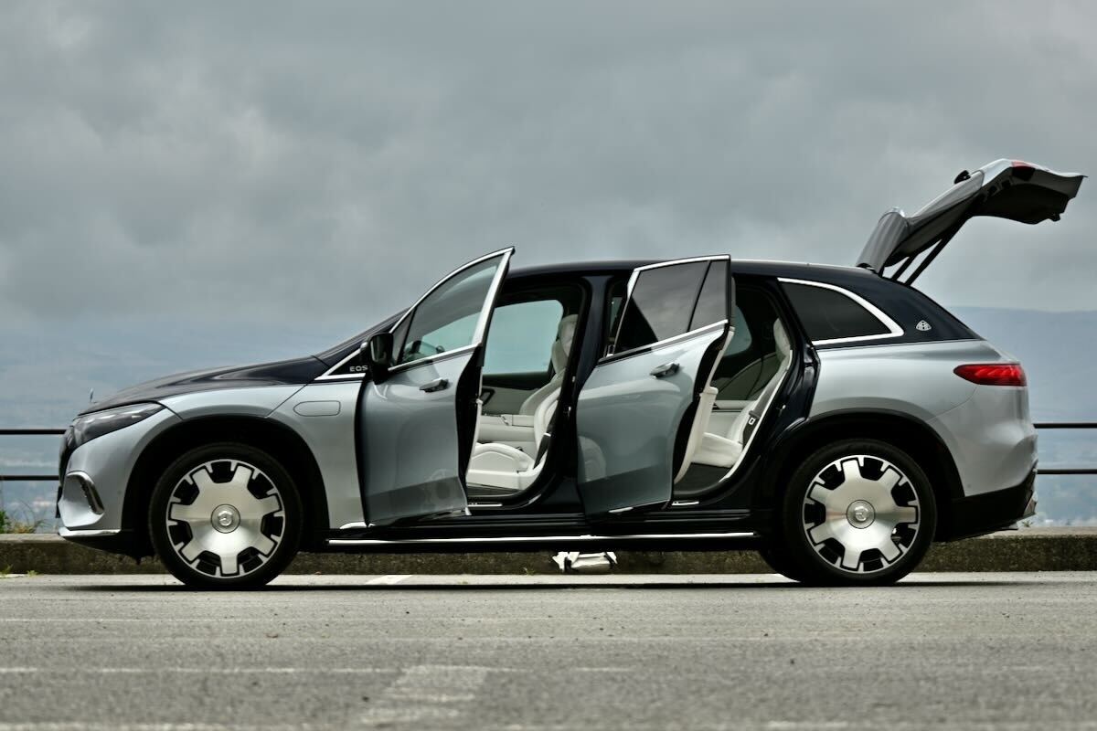 メルセデス・マイバッハ EQS 680 SUV