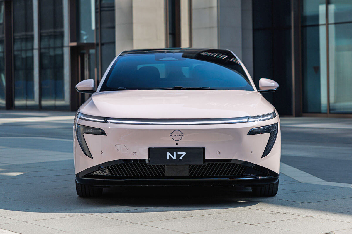 東風日産の新型「N7」