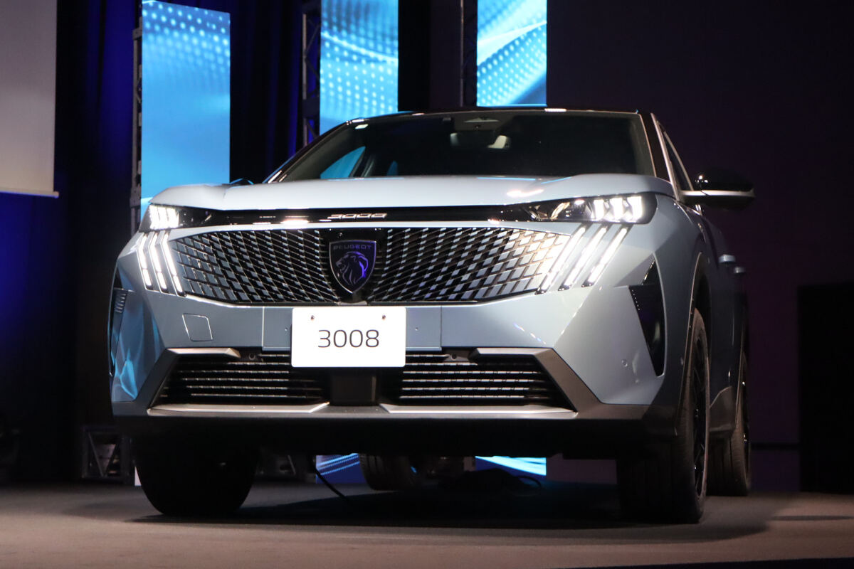 プジョーの新型「3008」