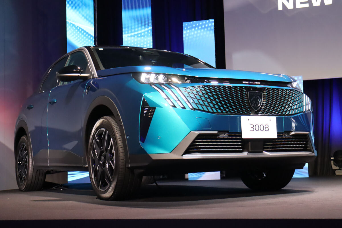 プジョーの新型「3008」