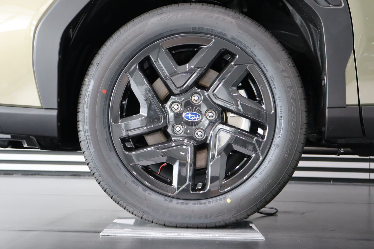 スバルの新型「フォレスター」