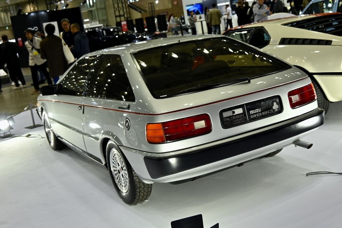 いすゞ自動車「アッソ・ディ・フィオーリ」