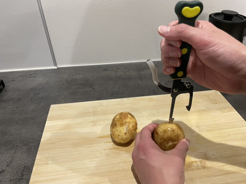 じゃがいもにベジホルダーを使用