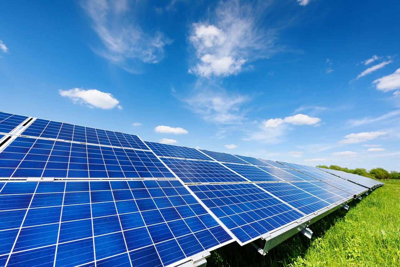 太陽光発電の初期費用はいくら 費用相場と無料で設置する方法も紹介 専門家監修 太陽光発電 マイナビニュース
