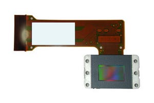 エプソン、反射型のHTPS TFT-LCDパネルを開発