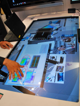 パイオニア、iPadやPCと連携可能なタッチ対応ディスカッションテーブル