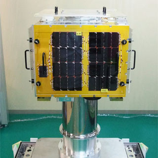 東北大などによる小型地球観測衛星「雷神2」が完成