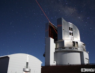 すばる望遠鏡、10倍の解像力を実現するレーザーガイド星補償光学装置が完成
