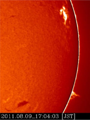 京大、観測史上まれな太陽での大フレアの連続発生を8～9月に観測