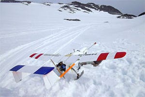 極地研究所と九大開発の無人飛行機、南極海の水平線を越えて科学観測に成功