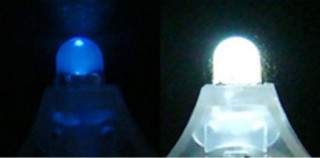 NIMS、有機EL用に室温で白色に発光する液体材料の開発に成功