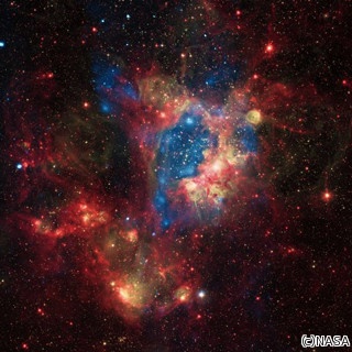 大マゼラン雲の中で見つかった輝く"スーパーバブル" - NASA