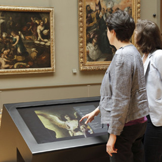 ルーヴル美術館、DNPとの共同プロジェクト開発の美術鑑賞システムを導入