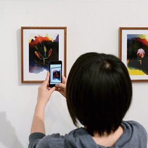 東京都新宿・ICCでスマホ越しに鑑賞する「AR美術館」展