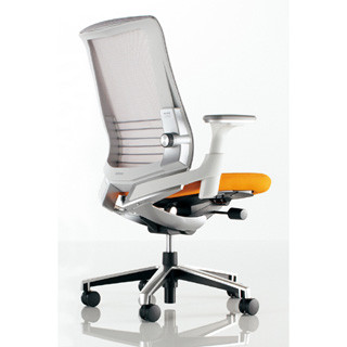 コクヨ、快適な座り心地のオフィスチェアー「INSPINE」を発売