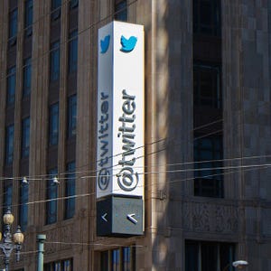 Twitter、上場後初の決算は売上116%増、ユーザーの伸び減速に懸念