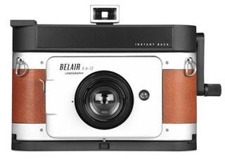 インスタント写真もOK! 1台2役の中判カメラ「Belair Instant Camera ...