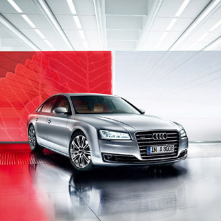 アウディ、マトリクスLEDヘッドライト採用の新型「Audi A8/A8L/S8」を発表