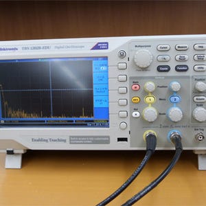 テクトロ、最大200MHz/2GSpsに対応しながら最低価格は4万円台のオシロを発表