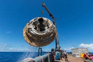 NASA、空飛ぶ円盤の初実験 - ハワイ沖に落下も「成功」