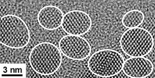 阪大、超低熱伝導率を有する極小のナノドット結晶シリコン材料を開発