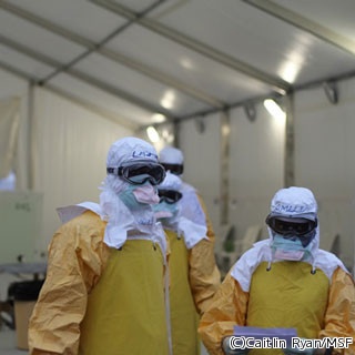 患者数減でリベリアでのエボラ治療薬の臨床試験が中止に - MSF