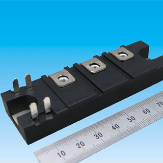 パナソニック、低損失のSiCパワーモジュールを共同開発
